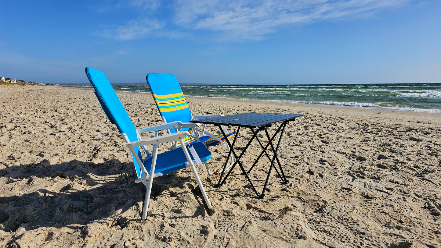 Light Folding beach chair and table comble