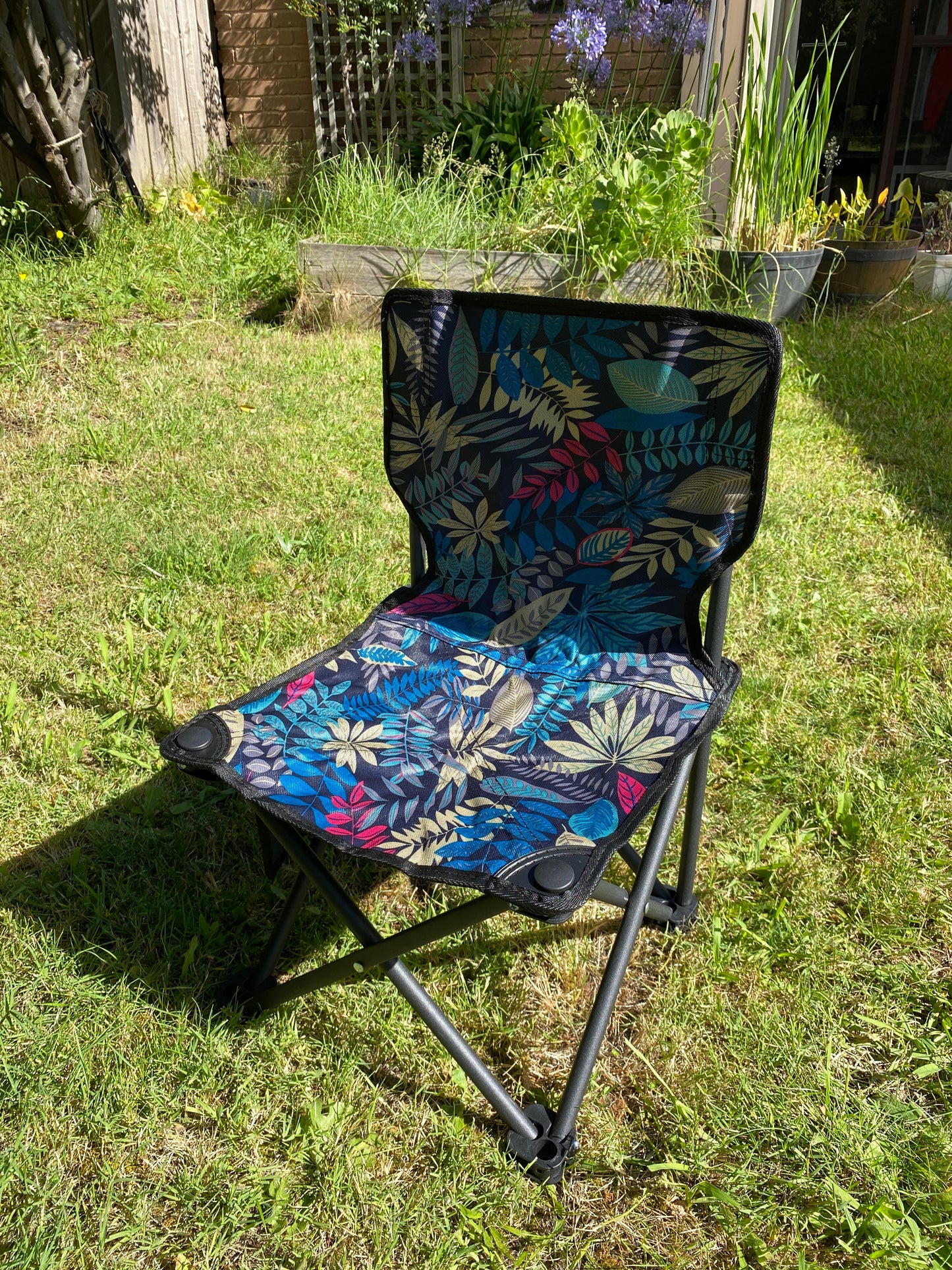 Compact Leafy Foldable Chair